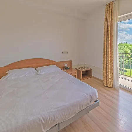 Hotiday Peschiera Frassino 호텔 페스키에라델가르다