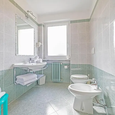 호텔 Hotiday Peschiera Frassino