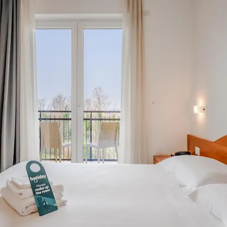 Hotiday Peschiera Frassino Hotel