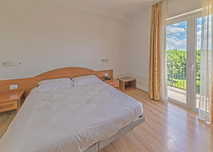 Hotiday Peschiera Frassino 호텔 페스키에라델가르다