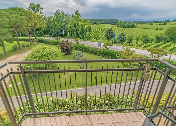 Hotiday Peschiera Frassino 호텔 3*